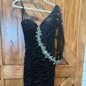 Vintage Glamorous Black Sequin One-Shoulder Dress